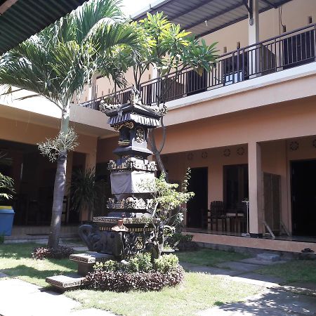 Puji Homestay Mataram Exterior foto