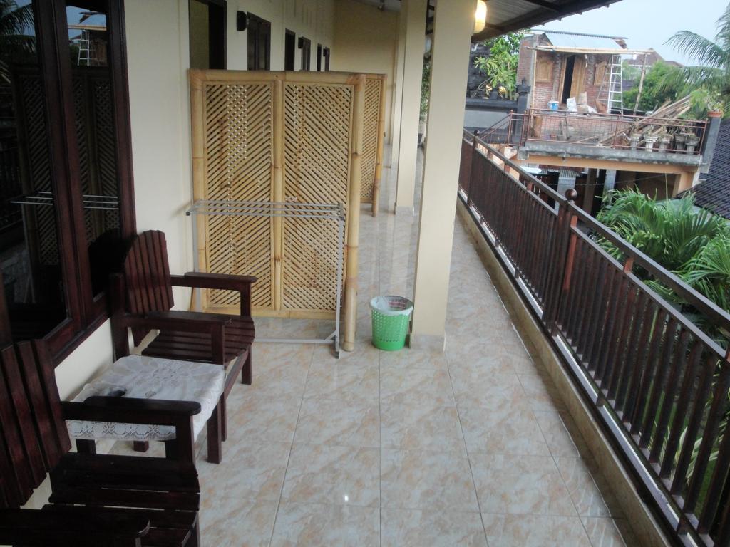 Puji Homestay Mataram Exterior foto